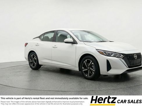 Used 2025 Nissan Sentra SV image 1