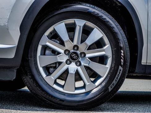 Used 2025 Hyundai Palisade SEL FWD image 3
