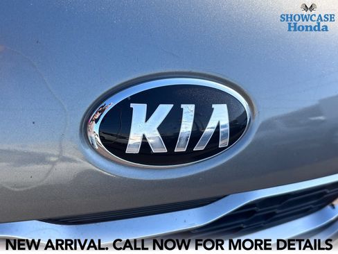 Used 2013 Kia Soul FWD image 8