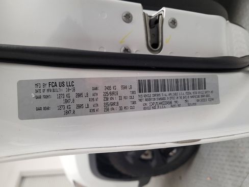 Used 2019 Jeep Cherokee Latitude Plus image 33