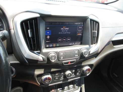 Certified 2019 GMC Terrain SLT w/ Preferred Package FWD image 29