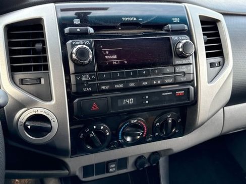 Used 2012 Toyota Tacoma 4x4 Double Cab image 22