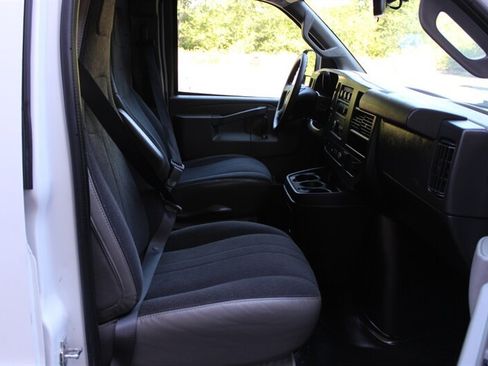 Used 2020 GMC Savana 2500 w/ Driver Convenience Package RWD image 17