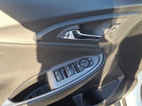 Used 2024 Chevrolet Malibu LT image 16