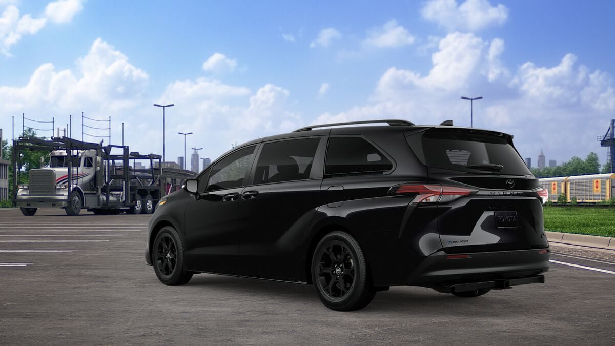 New 2026 Toyota Sienna XLE Woodland Edition AWD/4WD image 6