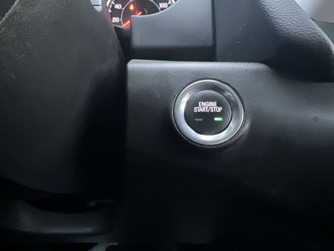 Certified 2022 GMC Terrain SLE w/ Driver Convenience Package image 17