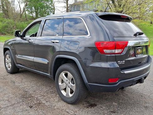 Used 2011 Jeep Grand Cherokee Limited w/ Trailer Tow Group IV image 22