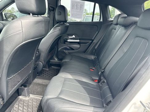 Used 2023 Mercedes-Benz GLA 250 4MATIC image 23