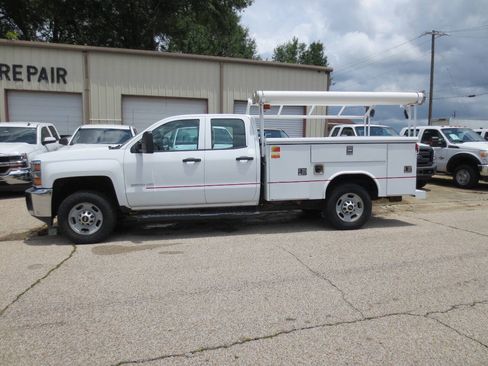 Used 2016 Chevrolet Silverado 2500 W/T RWD image 1