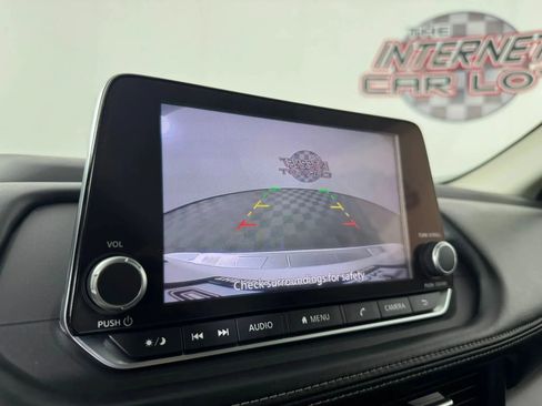 Used 2024 Nissan Rogue SV w/ SV Premium Package AWD/4WD image 18
