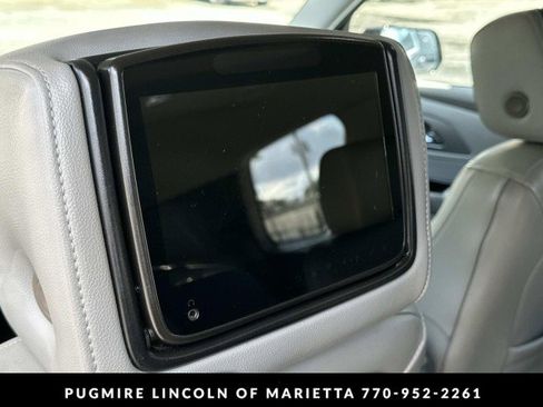 Used 2019 Chevrolet Traverse LT w/ LT Premium Package image 21