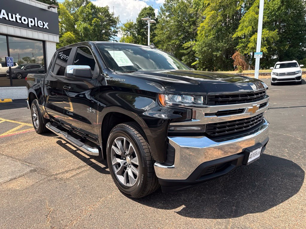 Used 2020 Chevrolet Silverado 1500 LT w/ Texas Edition RWD image 4