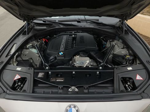 Used 2015 BMW 535i Sedan image 25