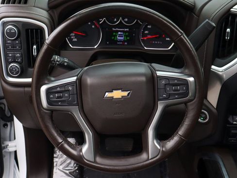 Used 2022 Chevrolet Silverado 1500 LTZ w/ LTZ Premium Package image 22