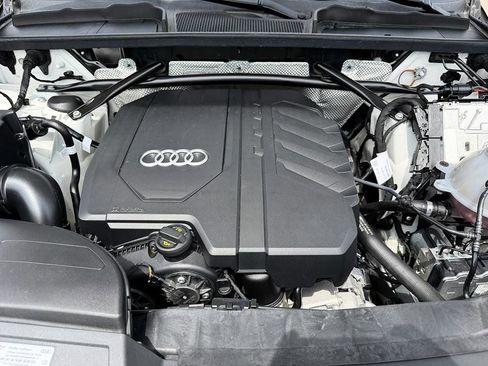 Used 2024 Audi Q5 2.0T Premium Plus w/ Premium Plus Package AWD/4WD image 35