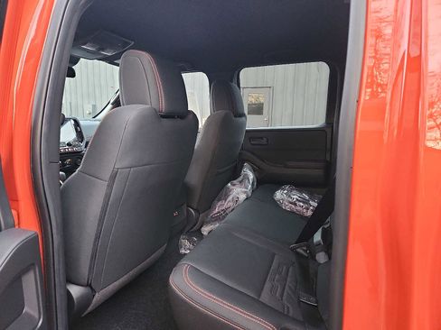 New 2026 Nissan Frontier PRO-4X w/ Tow Package AWD/4WD image 9