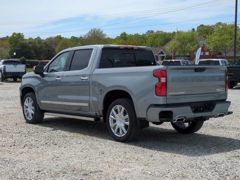 New 2026 Chevrolet Silverado 1500 High Country AWD/4WD image 7