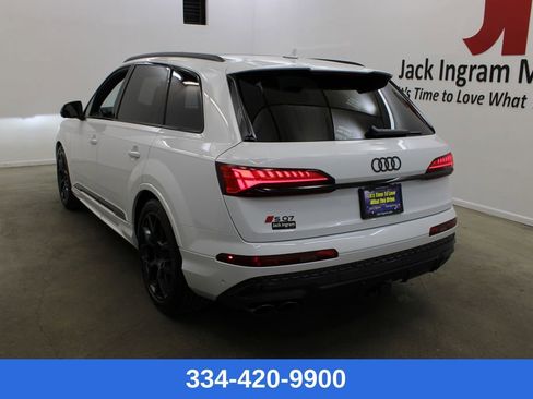 New 2026 Audi SQ7 Premium Plus image 2