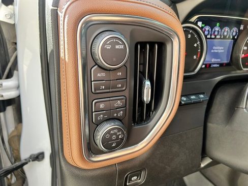 Used 2020 Chevrolet Silverado 3500 High Country w/ Z71 Off-Road Package image 36