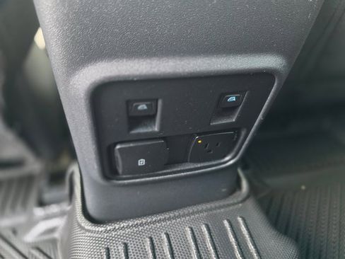 Used 2022 Ford Bronco Wildtrak image 16