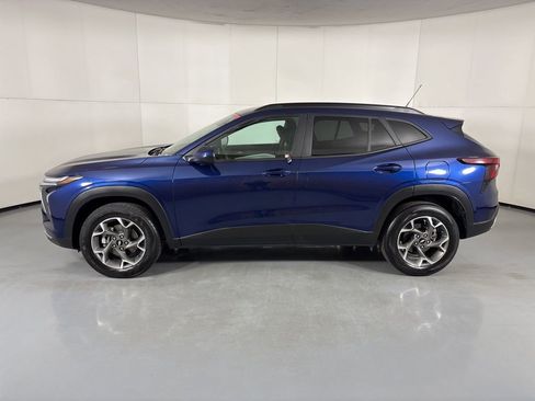 Used 2024 Chevrolet Trax LT image 5