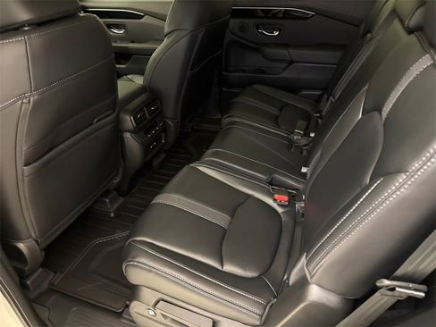 New 2025 Honda Pilot EX-L image 17