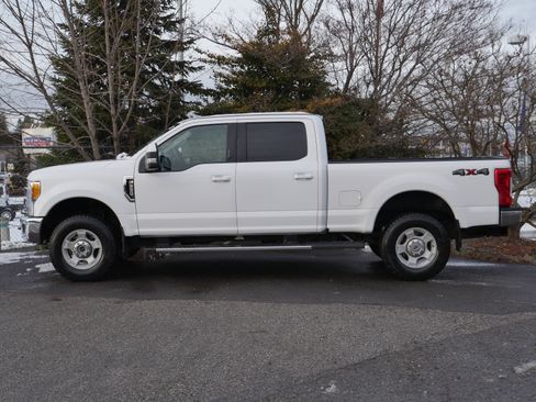 Used 2017 Ford F250 Lariat image 14