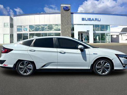 Used 2018 Honda Clarity Plug-In Hybrid image 6