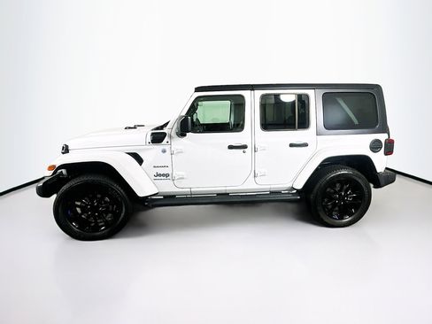 Used 2023 Jeep Wrangler Unlimited Sahara w/ Cold Weather Group AWD/4WD image 4