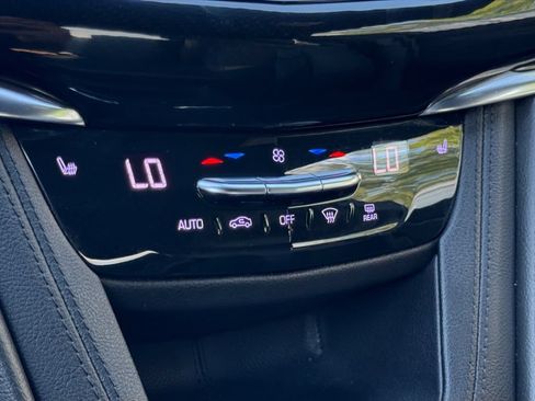 Used 2020 Cadillac XT6 Sport AWD/4WD image 17