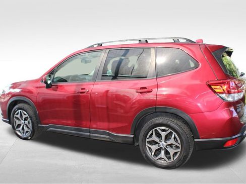 Used 2022 Subaru Forester Premium w/ Popular Package #1 AWD/4WD image 11