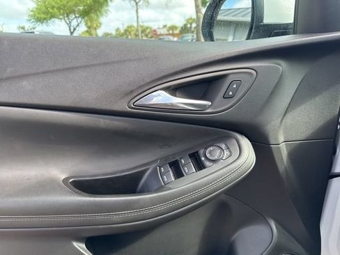 Used 2025 Buick Encore GX Preferred FWD image 24