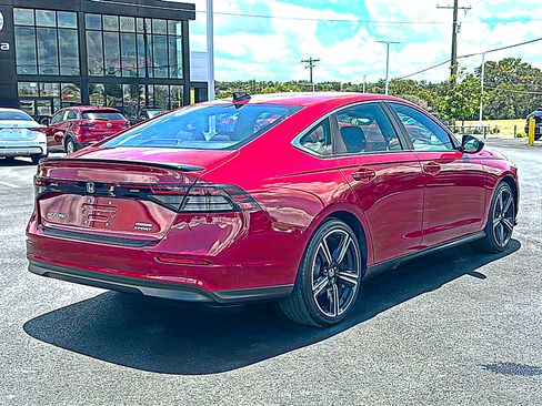 Used 2024 Honda Accord Sport image 8