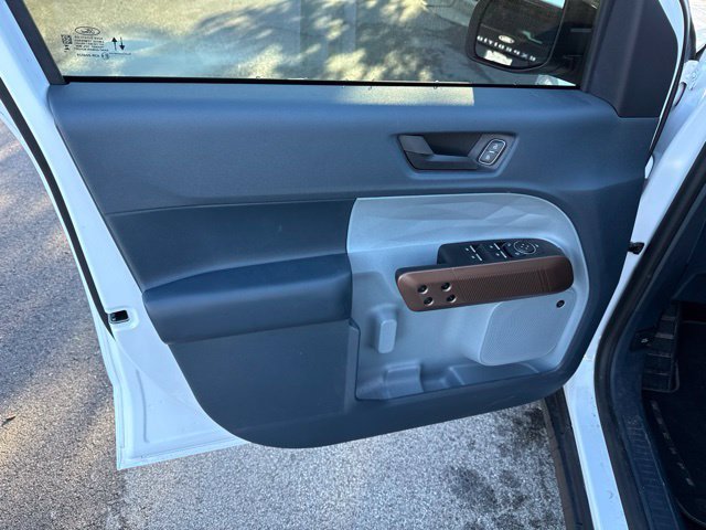 Used 2024 Ford Maverick Lariat FWD image 8