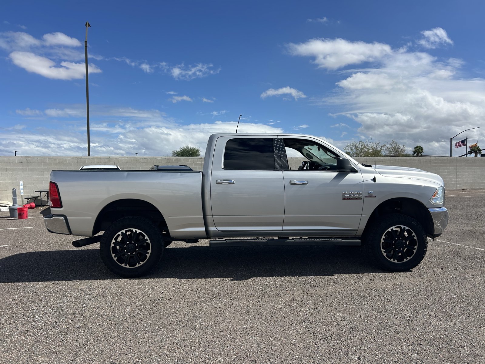 Used 2018 RAM 2500 SLT AWD/4WD image 6