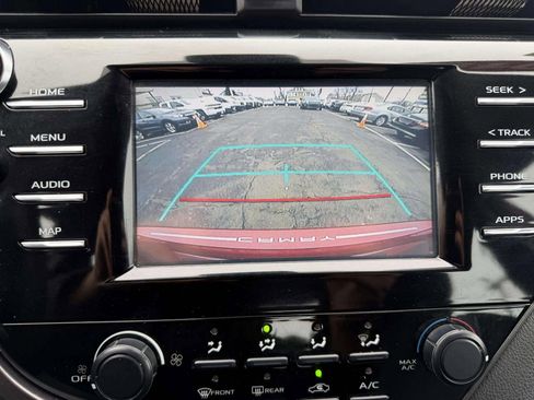 Used 2019 Toyota Camry LE w/ Carpet Mat Package image 31