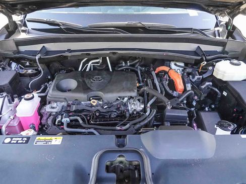 Used 2024 Toyota Grand Highlander AWD Hybrid image 23