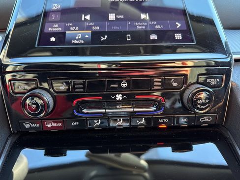 Certified 2024 Jeep Grand Cherokee Altitude image 6