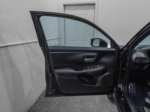 Used 2026 Honda HR-V Sport image 11