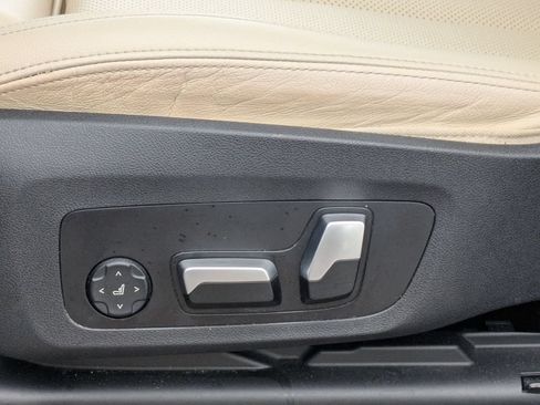 Used 2023 BMW X3 sDrive30i w/ Premium Package w/ZPA RWD image 13