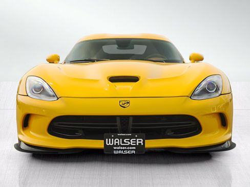 Used 2013 SRT Viper GTS w/ GTS Laguna Interior Pkg RWD image 2
