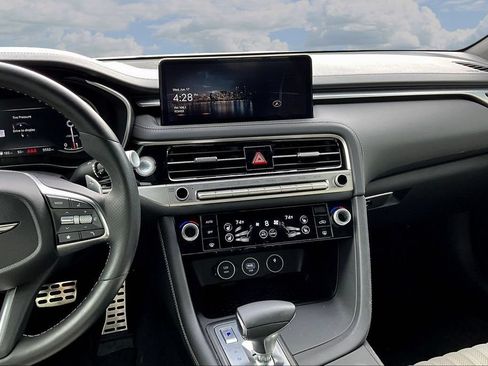 Used 2025 Genesis G70 2.5T w/ Sport Prestige Package RWD image 9