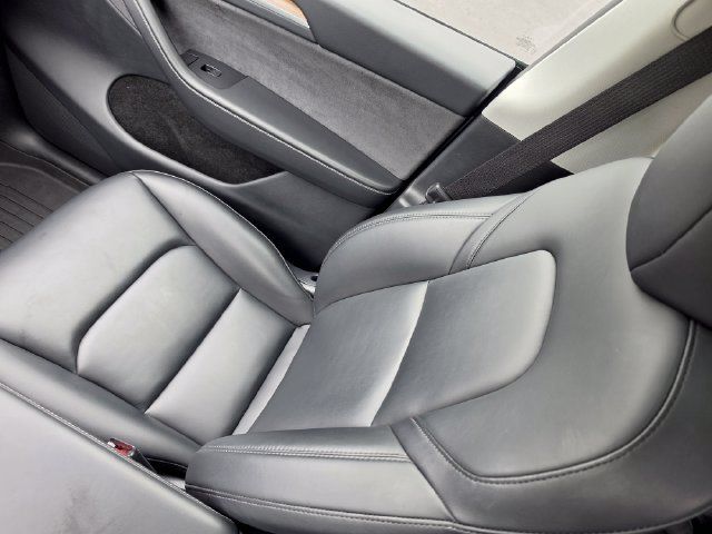 Used 2024 Tesla Model Y Performance AWD/4WD image 40