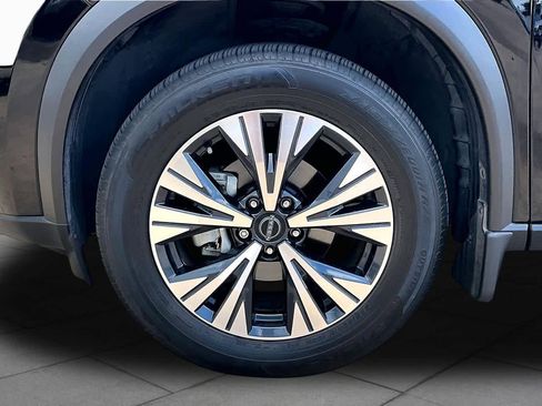 Certified 2023 Nissan Rogue SV image 10