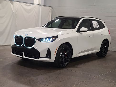 Used 2026 BMW X3 xDrive30i w/ Premium Package AWD/4WD image 3