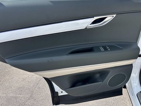 New 2027 Genesis GV80 2.5T AWD/4WD image 21