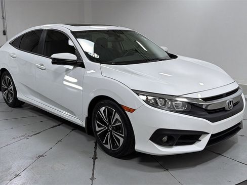 Used 2018 Honda Civic EX-L image 3