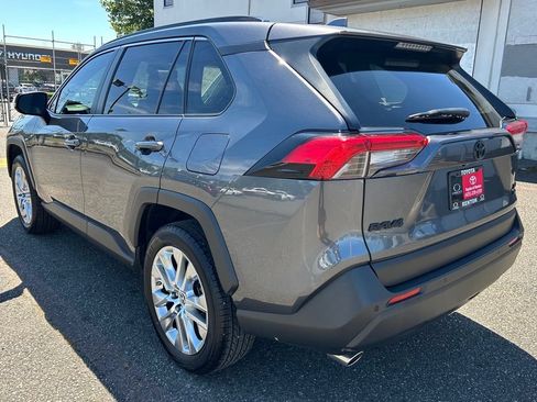Certified 2019 Toyota RAV4 XLE Premium w/ Advanced Technology Package AWD/4WD image 7