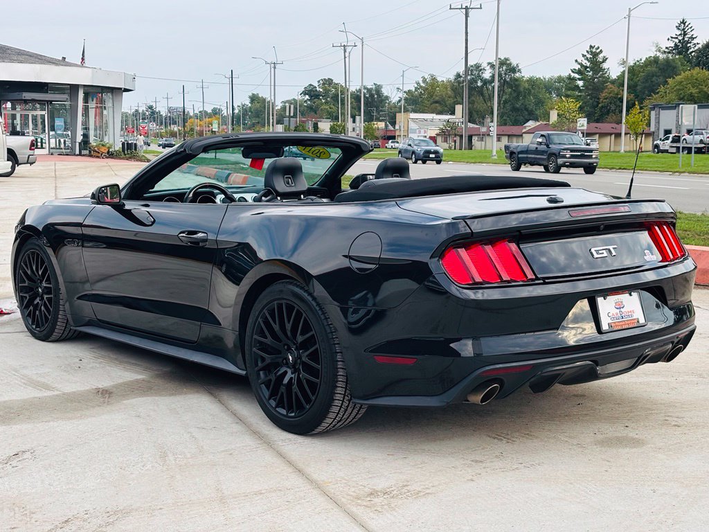 Used 2017 Ford Mustang GT Premium RWD image 13