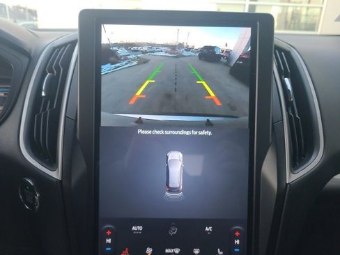 Used 2024 Ford Edge SEL image 29